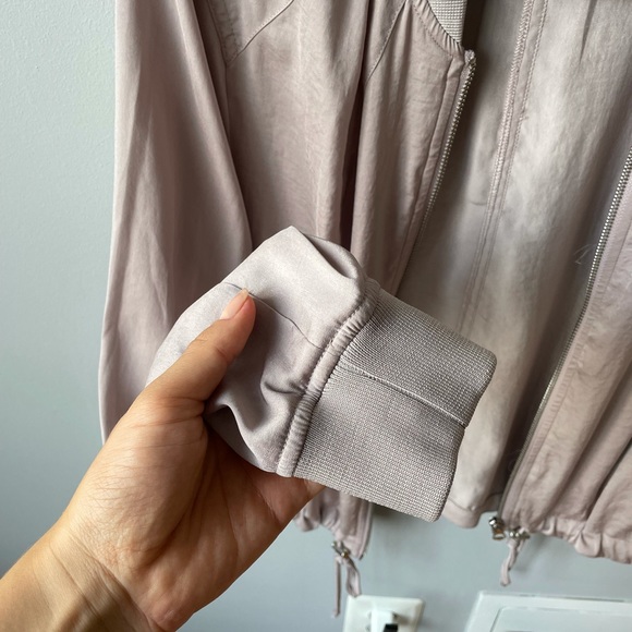 H&M Bomber Style Jacket ๐ - Picture 4 of 5